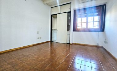 Casa  en Venta Villa Luzuriaga / La Matanza (A141 4039)