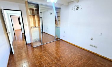 Casa  en Venta Villa Luzuriaga / La Matanza (A141 4039)
