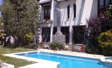 Casa en   B° El Carmencito