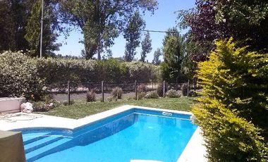 Casa en   B° El Carmencito