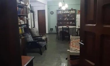 Casa en venta - 3 Dormitorios 2 Baños - Florencio Varela