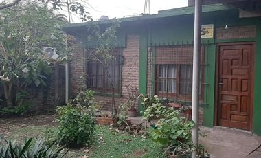 Casa en venta - 3 Dormitorios 2 Baños - Florencio Varela