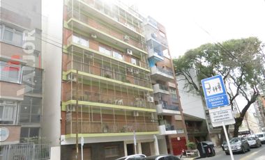 Departamento 2 Ambiente con Balcón
