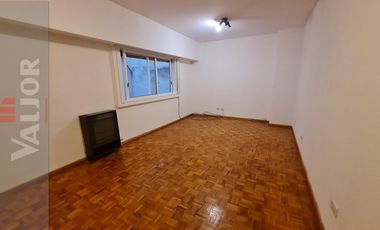 Departamento 2 Ambiente con Balcón