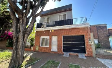 Venta de PH 4 ambientes en Wilde