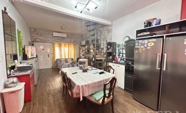 Venta de PH 4 ambientes en Wilde