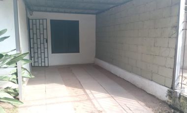 Casa 2 dorm. c/ ingreso vehic.  Bº Villa Argentina