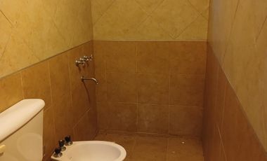 Casa 2 dorm. c/ ingreso vehic.  Bº Villa Argentina
