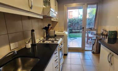 Venta Departamento en Jardines de San Isidro III 3 amb con jardin