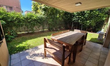 Venta Departamento en Jardines de San Isidro III 3 amb con jardin