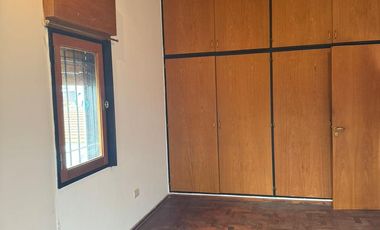 5 Dormitorios - Quincho - Pileta - Casa - Alquiler
