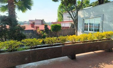 Hermosa Casa en Venta en Tecamachalco