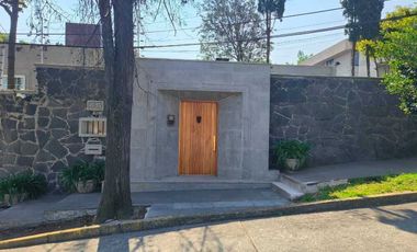 Hermosa Casa en Venta en Tecamachalco