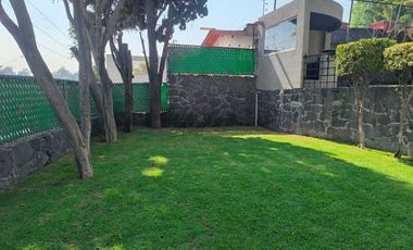 Hermosa Casa en Venta en Tecamachalco