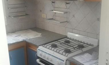Casa en alquiler - 2 dormitorios 2 baños - Manuel B. Gonnet