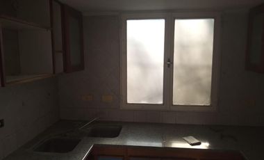 Casa en alquiler - 2 dormitorios 2 baños - Manuel B. Gonnet