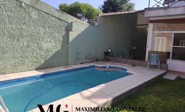 Casa en venta, 7 ambientes - Luis Guillón