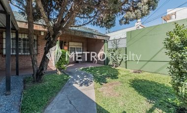 CASA EN VENTA 3 AMBIENTES EN JOSE LEON SUAREZ