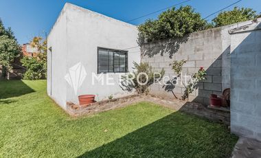 CASA EN VENTA 3 AMBIENTES EN JOSE LEON SUAREZ