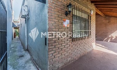 CASA EN VENTA 3 AMBIENTES EN JOSE LEON SUAREZ