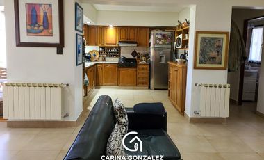 Casa en  Rincón Club de Campo con fondo de cancha, Neuquén Capital