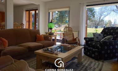 Casa en  Rincón Club de Campo con fondo de cancha, Neuquén Capital