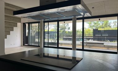 Excelente penthouse de 3 dormitorios a estrenar en alquiler, Anima Domi, con pileta propia