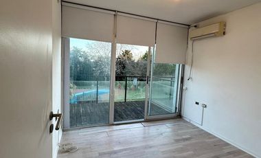 Dúplex de 2 dormitorios en venta en City bell, Alquilado, ideal inversores!!!