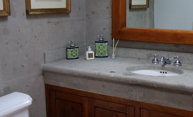 VENTA CASA EN BOSQUES DE LAS LOMAS ESPECTACULAR EN PRIVADA (R)