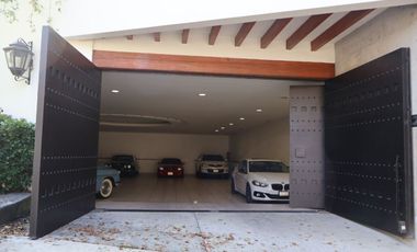 VENTA CASA EN BOSQUES DE LAS LOMAS ESPECTACULAR EN PRIVADA (R)