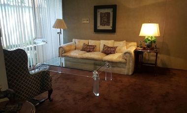 Casa en venta Bosques de las Lomas  calle tranquila R)