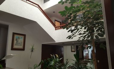 Casa en venta Bosques de las Lomas  calle tranquila R)