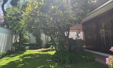 Casa  en  Venta en  Bosques de las Lomas (R)