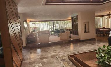 Casa  en  Venta en  Bosques de las Lomas (R)