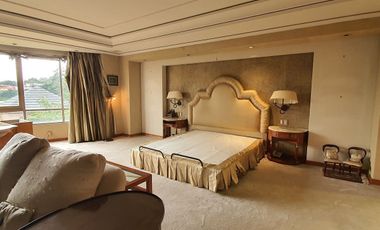 Venta casa en condominio en Bosques de las Lomas (R)