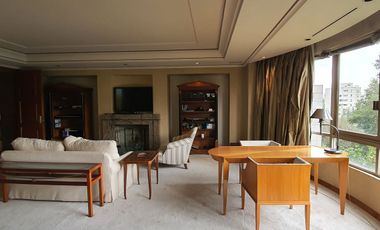 Venta casa en condominio en Bosques de las Lomas (R)