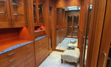 Venta casa en condominio en Bosques de las Lomas (R)