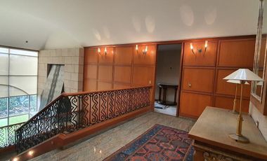 Venta casa en condominio en Bosques de las Lomas (R)