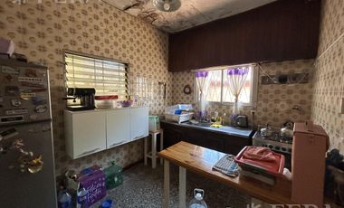 Venta de Casa multifamiliar en Lanus