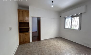 Venta de Casa multifamiliar en Lanus