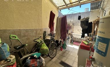Venta de Casa multifamiliar en Lanus