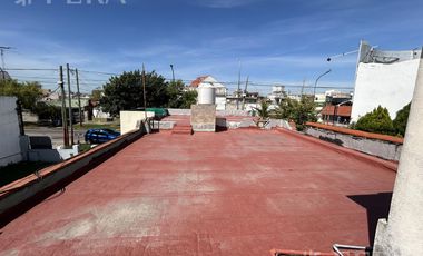 Venta de Casa multifamiliar en Lanus