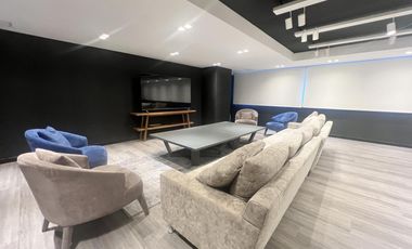 Amplio 2 ambientes con seguridad y amenities. Apto Profesional.