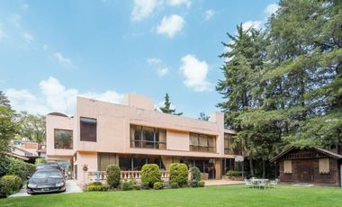 Venta magnifica casa en La Herradura (R)