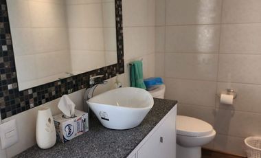 VENTA O RENTA OFICINA EN PASAJE INTERLOMAS (R)