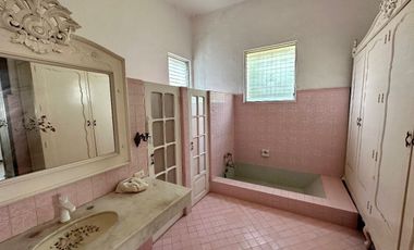 Casa colonial amueblada en renta en el centro de Mérida.