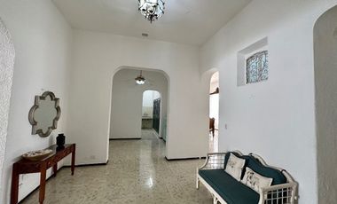 Casa colonial amueblada en renta en el centro de Mérida.