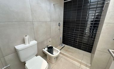 ALQUILER| HOUSING 2 dorm. con PATIO en barrio LA CALANDRIA
