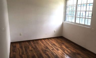 Casa Lomas de Tarango, Casa en condominio con amenidades, en venta