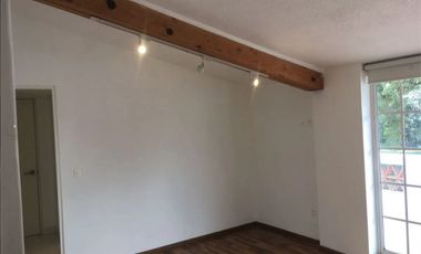 Casa Lomas de Tarango, Casa en condominio con amenidades, en venta